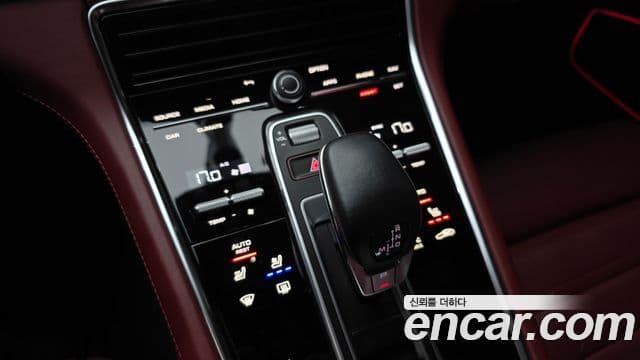Porsche Panamera 2022 — Şəkil 9/20