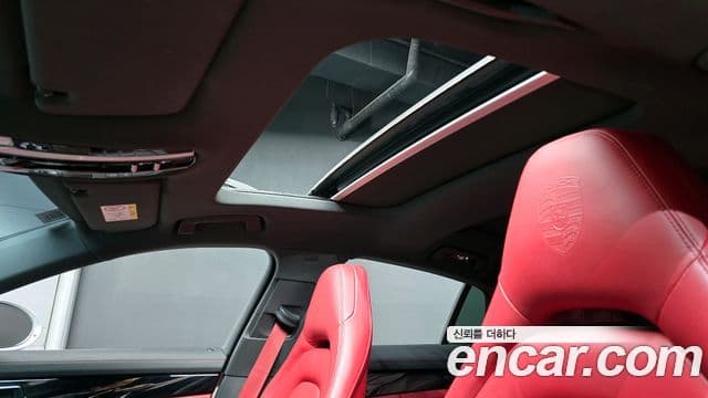 Porsche Panamera 2022 — Photo 7/32