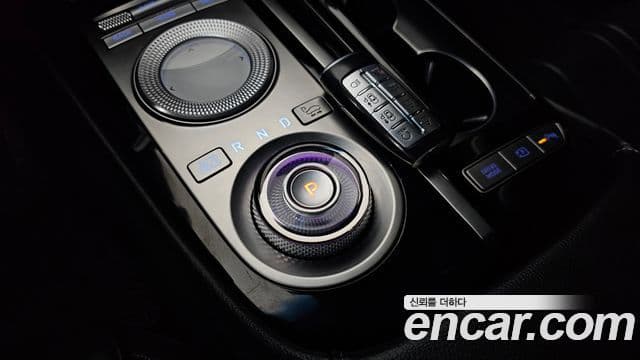 Genesis Electrified G80 2020 — Şəkil 9/20