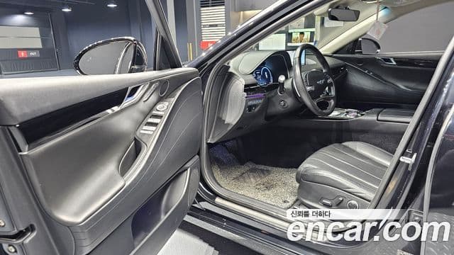 Genesis Electrified G80 2020 — Şəkil 10/20