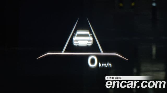 Genesis Electrified G80 2020 — Şəkil 19/20