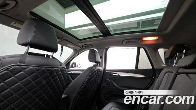 BMW X1 2020 — ფოტო 19/20