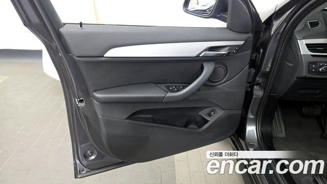BMW X1 2020 — Photo 7/33