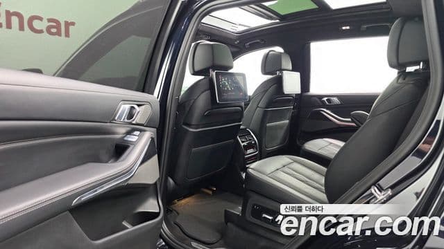 BMW X7 2021 — ფოტო 11/20