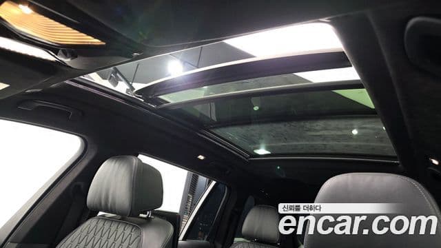 BMW X7 2021 — ფოტო 19/20