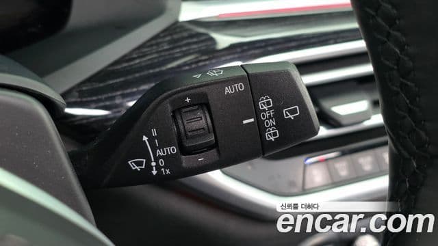 BMW X7 2021 — Photo 29/37