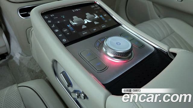 Genesis G90 2023 — ფოტო 18/20