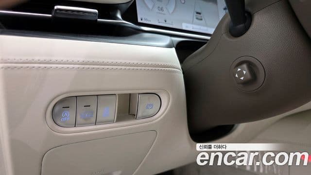 Genesis G90 2023 — ფოტო 19/20