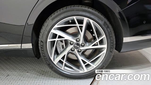 Genesis G90 2023 — ფოტო 13/30