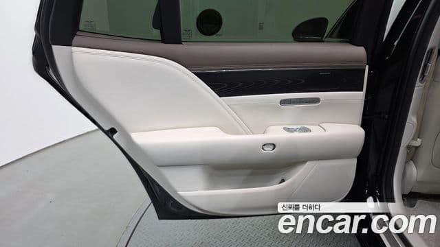 Genesis G90 2023 — ფოტო 6/30