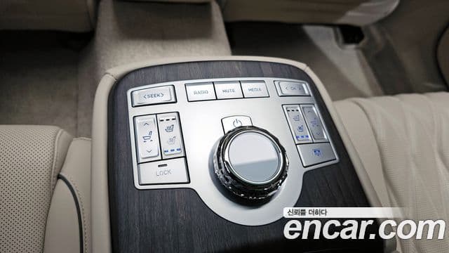Genesis G80 2024 — ფოტო 15/20