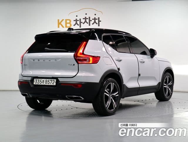 Volvo XC40 2020 — Şəkil 2/20