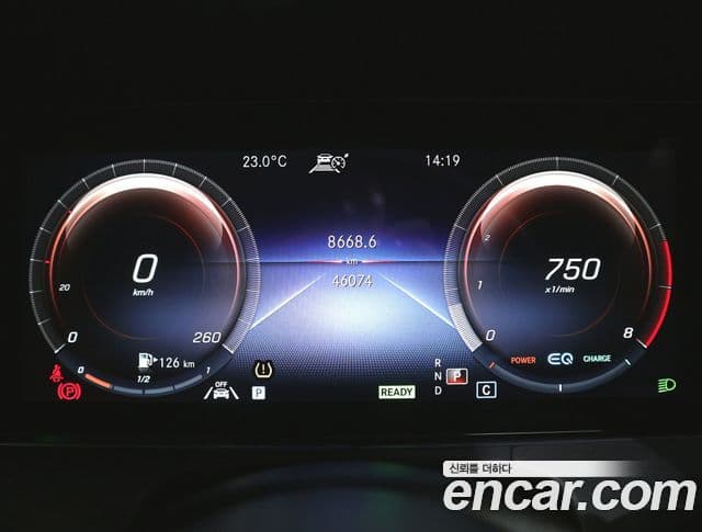 Volvo XC40 2020 — Şəkil 10/20