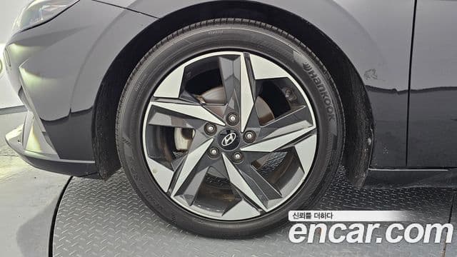 Hyundai Avante 2020 — ფოტო 5/20