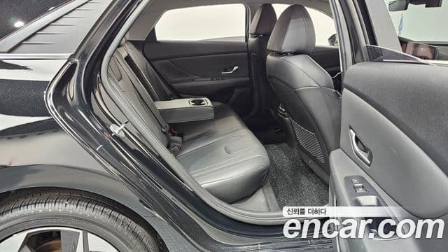 Hyundai Avante 2020 — ფოტო 11/20