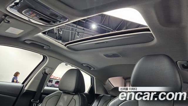 Hyundai Avante 2020 — ფოტო 17/20