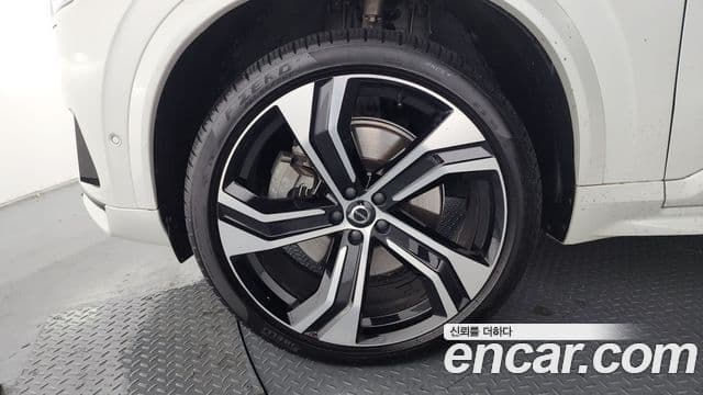Volvo XC90 2020 — Şəkil 5/20
