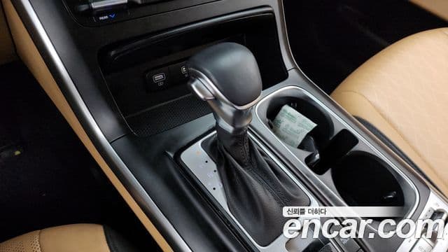 Kia Carnival 2022 — Şəkil 9/20
