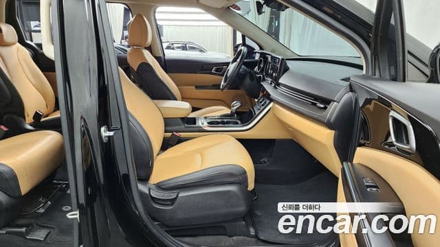 Kia Carnival 2022 — Şəkil 11/20