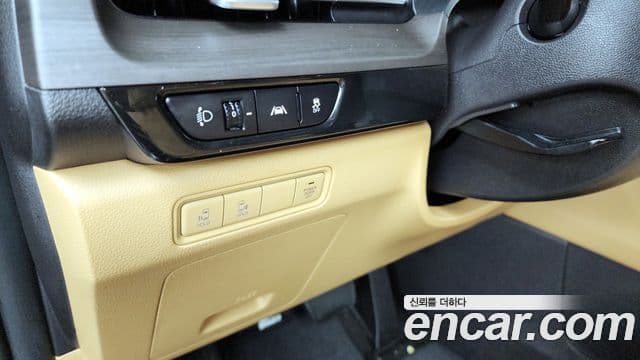 Kia Carnival 2022 — Şəkil 16/20