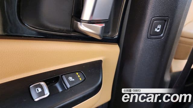 Kia Carnival 2022 — Şəkil 19/20