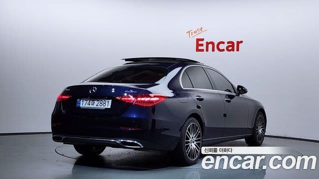 Mercedes-Benz C-Class 2022 — ფოტო 2/20