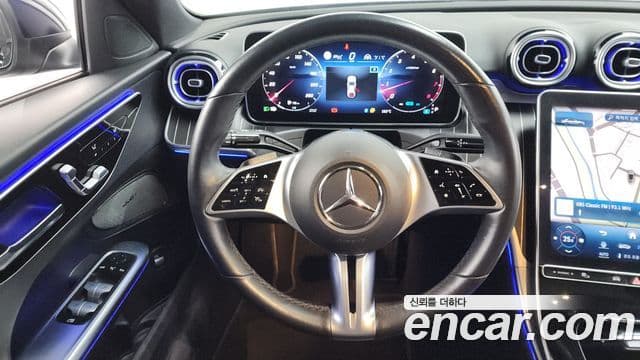 Mercedes-Benz C-Class 2022 — ფოტო 13/20