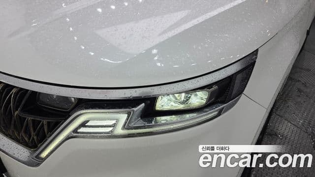 Kia Carnival 2021 — фото 4 из 15
