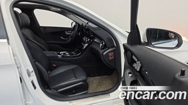 Mercedes-Benz C-Class 2020 — Şəkil 11/20