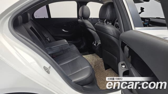 Mercedes-Benz C-Class 2020 — Şəkil 12/20