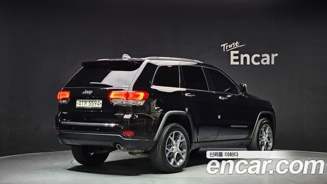 Jeep Grand Cherokee 2019 — ფოტო 2/20