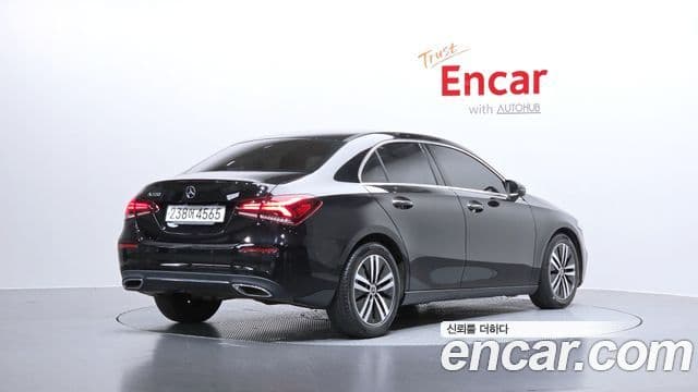 Mercedes-Benz A-Class 2023 — фото 2 из 20