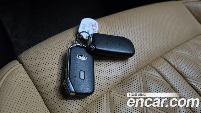 Kia Sorento 2021 — Фото 18/20