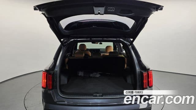 Kia Sorento 2021 — Şəkil 17/45