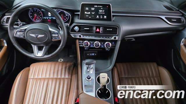 Genesis G70 2020 — ფოტო 7/20