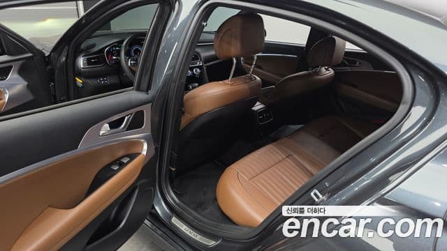 Genesis G70 2020 — ფოტო 11/20
