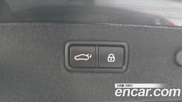 Genesis G70 2020 — ფოტო 20/20