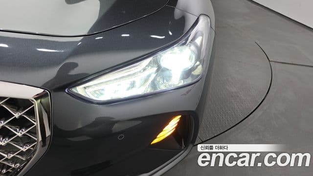 Genesis G70 2020 — Photo 21/30