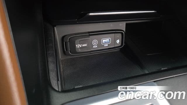 Genesis G70 2020 — Photo 3/30