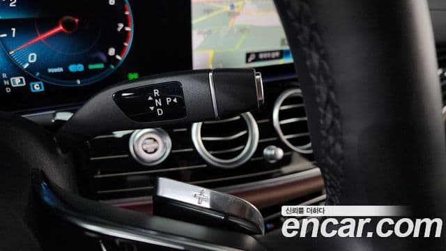 Mercedes-Benz E-Class 2021 — Фото 9/20
