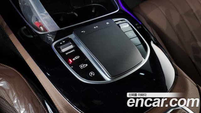Mercedes-Benz E-Class 2021 — ფოტო 26/35