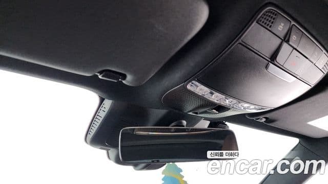 Mercedes-Benz E-Class 2021 — ფოტო 24/35
