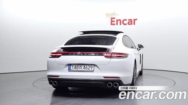 Porsche Panamera 2018 — Фото 4/20