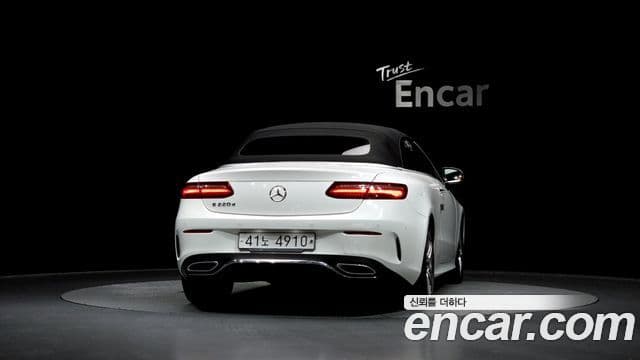 Mercedes-Benz E-Class 2018 — Фото 4/20