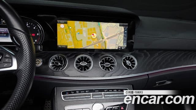 Mercedes-Benz E-Class 2018 — Фото 14/20