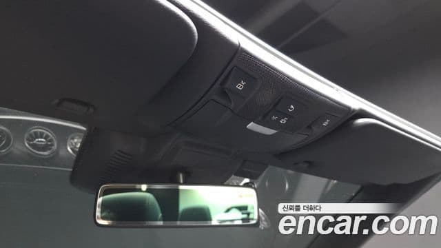 Mercedes-Benz E-Class 2018 — Фото 19/20