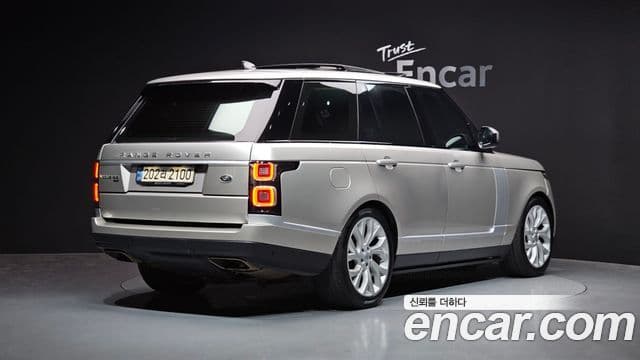 Land Rover Range Rover 2021 — ფოტო 2/20