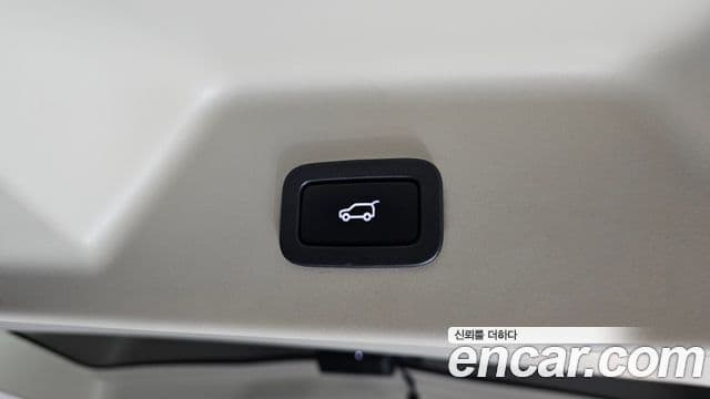 Land Rover Range Rover 2021 — ფოტო 17/20