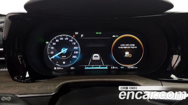 Kia K5 2020 — ფოტო 8/20
