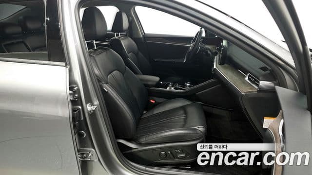 Kia K5 2020 — ფოტო 4/30